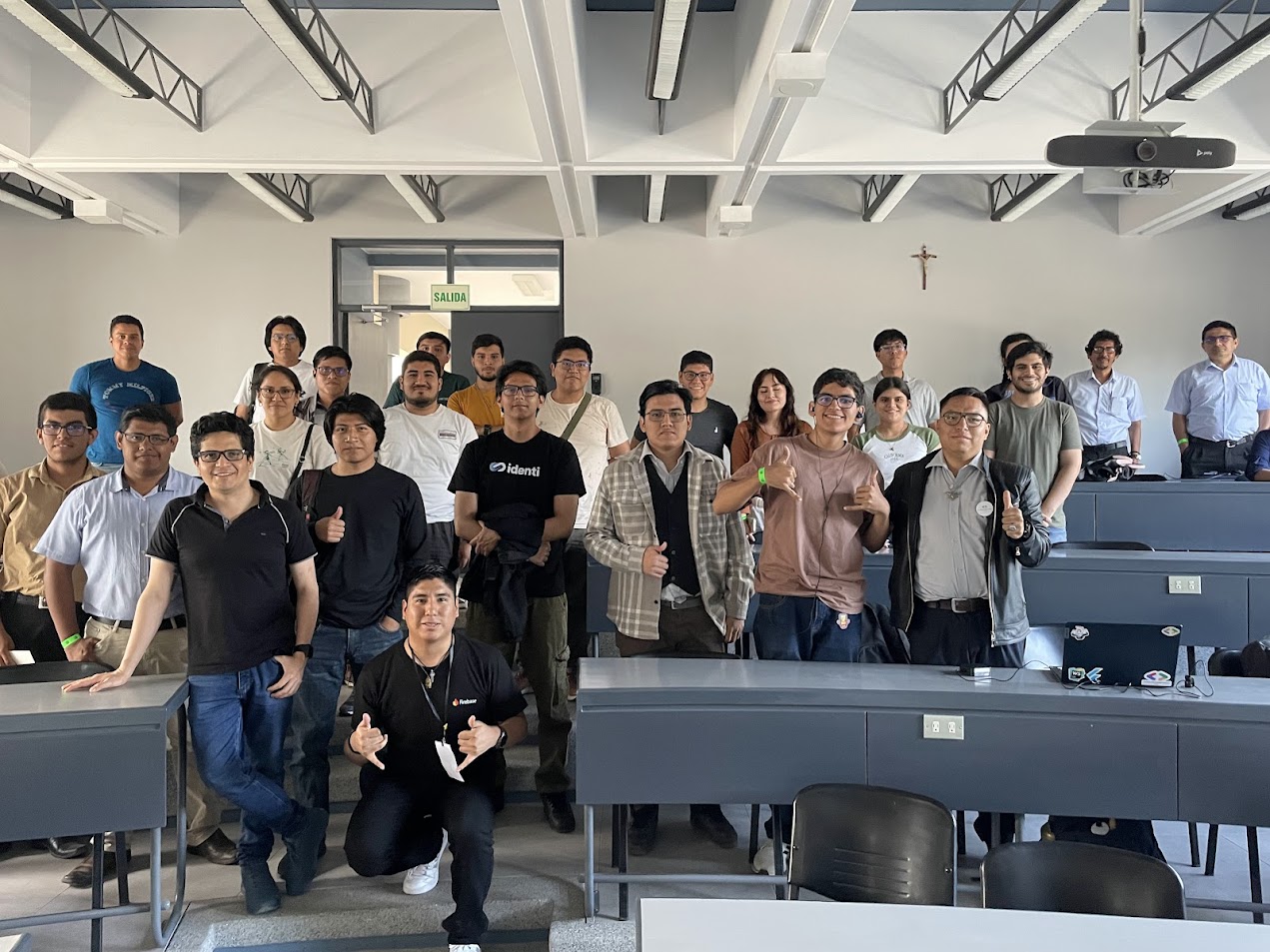 Imagen de la charla Genkit: Potencia tus proyectos con Firebase y LLM